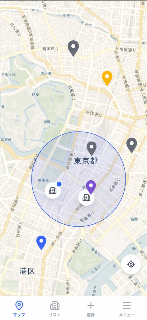 東京駅周辺の現在地と複数の顧客ピンを表示し、GoSulで近くの顧客を確認する画面
